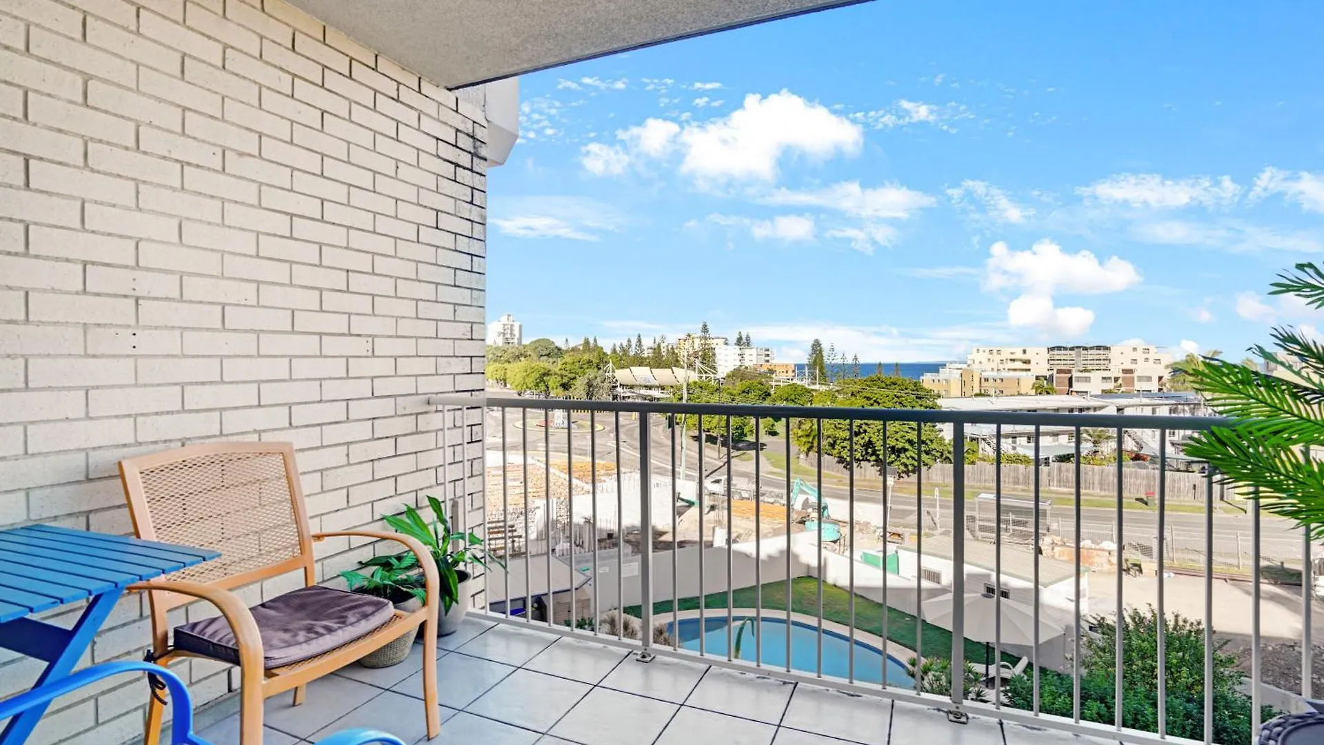 Kings Ocean Views Private Rooftop Caloundra Apartment